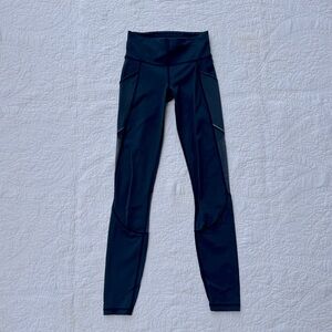 Lululemon Athletica Navy Blue Leggings with Mesh Pockets